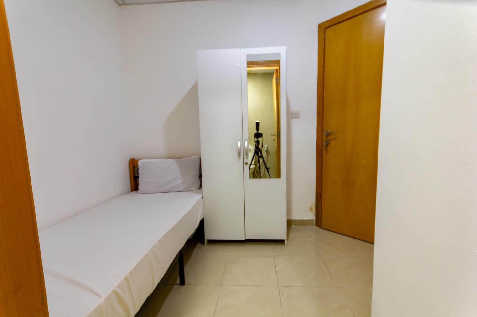 Budget Rooms With Private Bathroom For 'Girls' Only In Dubai, Marina Exterior foto