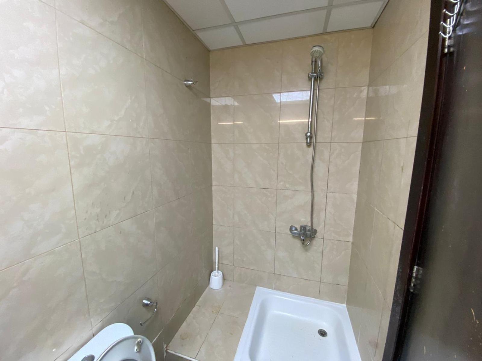Budget Rooms With Private Bathroom For 'Girls' Only In Dubai, Marina Exterior foto