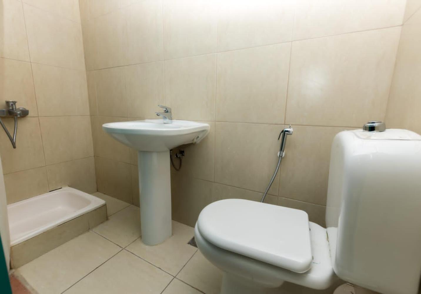 Budget Rooms With Private Bathroom For 'Girls' Only In Dubai, Marina Exterior foto